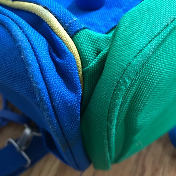 Vintage United Colors of Benetton Blue Green Red Duffel Travel Bag Weekender - Picture 15 of 16